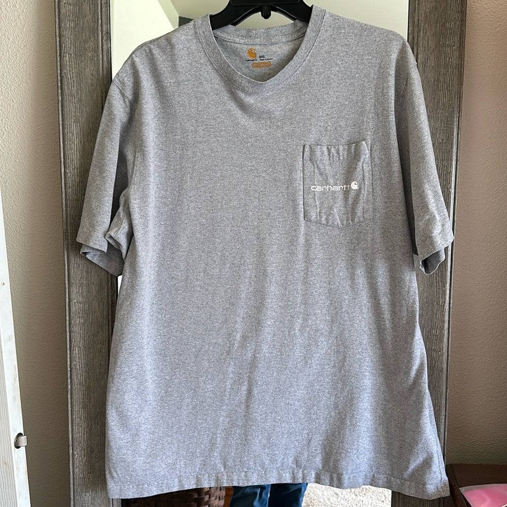 Carhartt original fit, short sleeve, T-shirt size 2 XL.